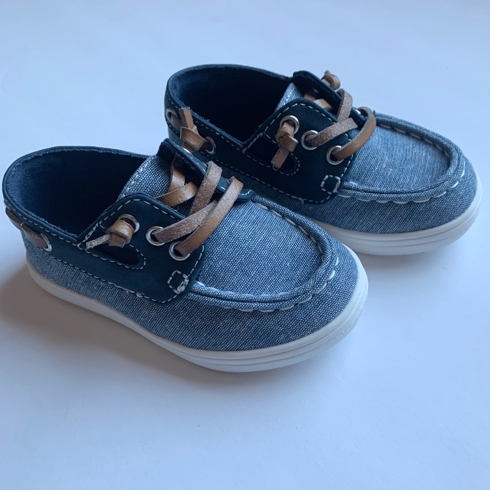 New - Baby boy boat shoes, size 5. ‘Sperry’ type slip on shoe in navy and denim.